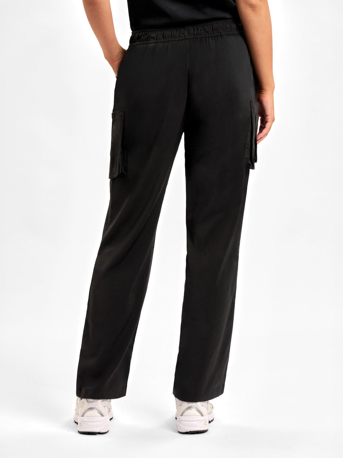INAURA Avery Womens Straight Leg Scrub Pant CSP944LL