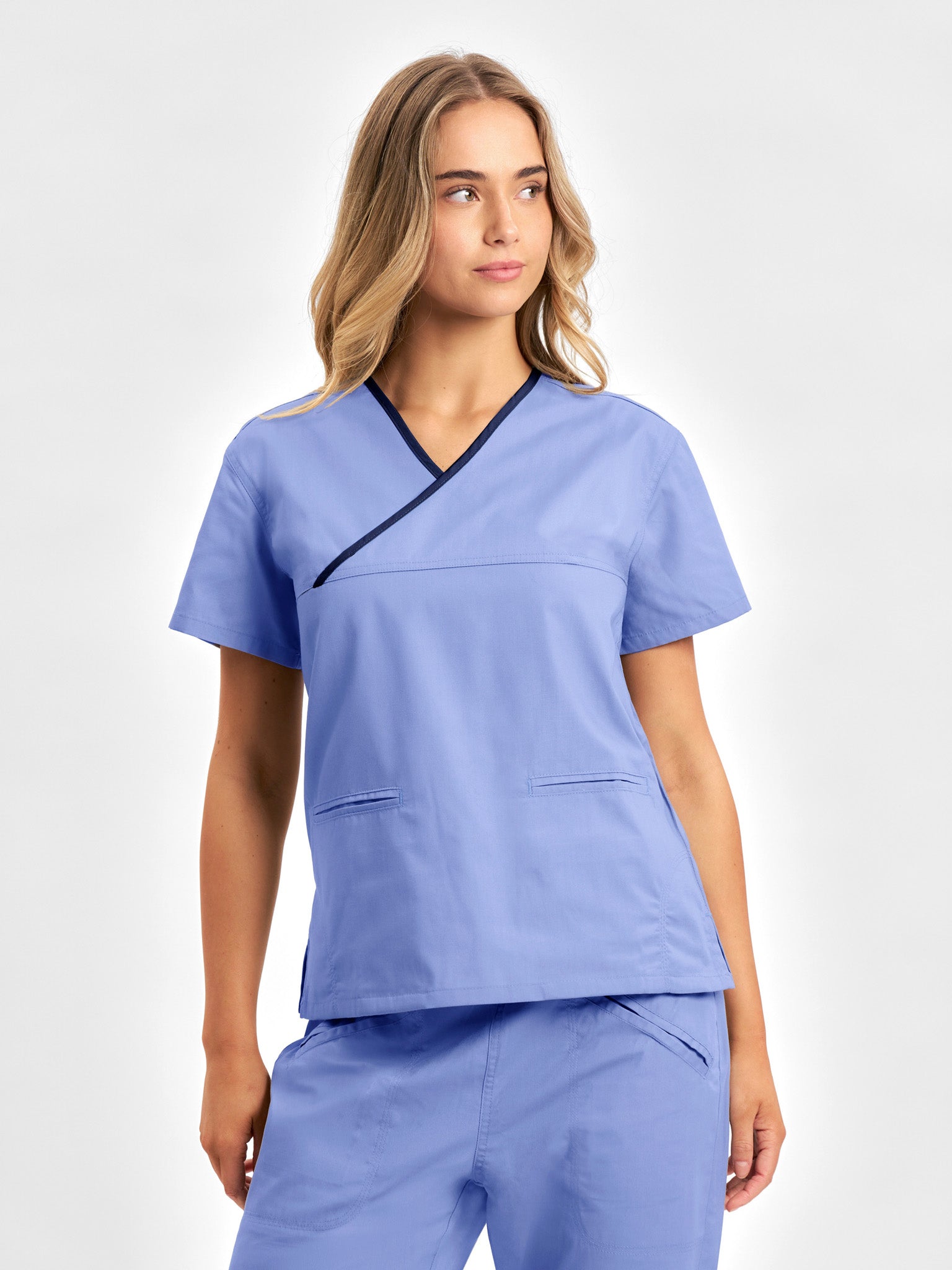 INAURA Classic Womens Contrast Scrub Top H10722